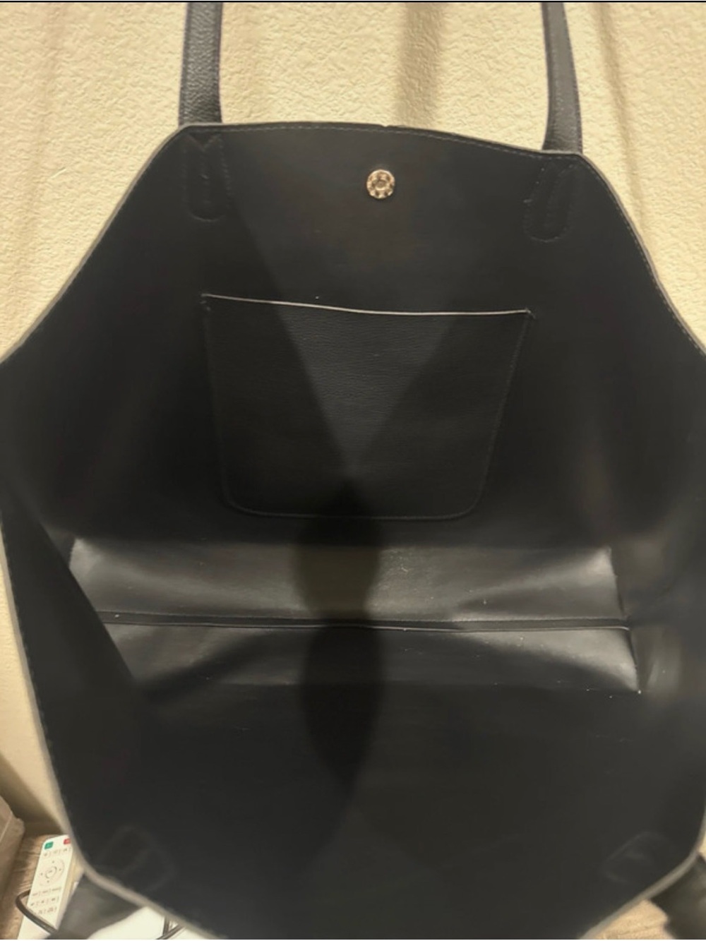 Classic Black Tote Bag With Small Pouch - Picture 5 of 7